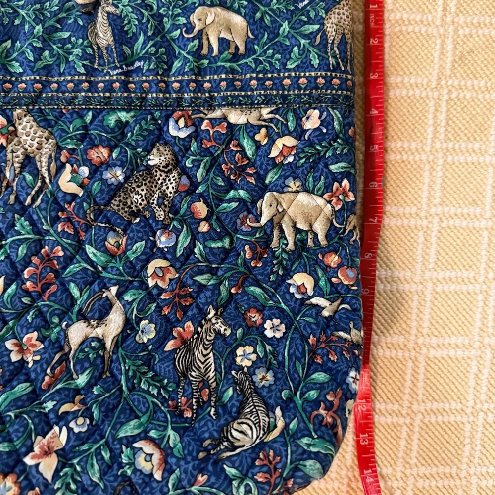 Vera Bradley Animal Kingdom Tote - Picture 2 of 4